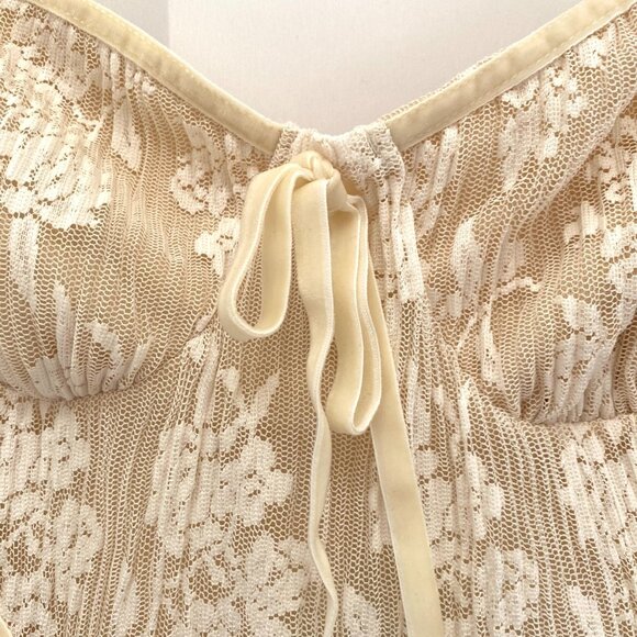 NWT Lulus Lace Mini Dress Size L Coquette Babydoll Fairy Velvet Seams Feminine - Picture 6 of 11